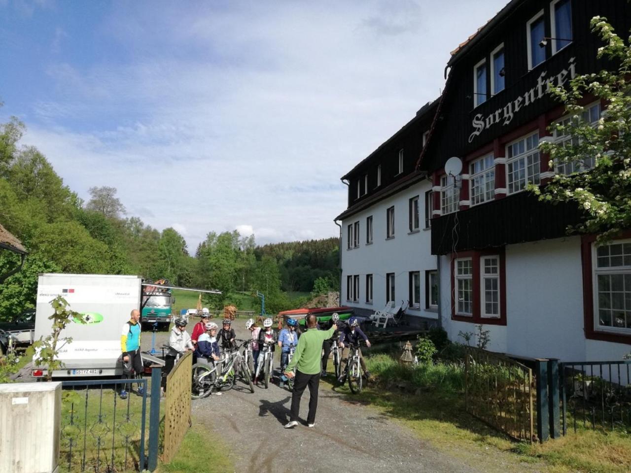 Ostalgie Ferienheim Sorgenfrei Hotel Exterior photo